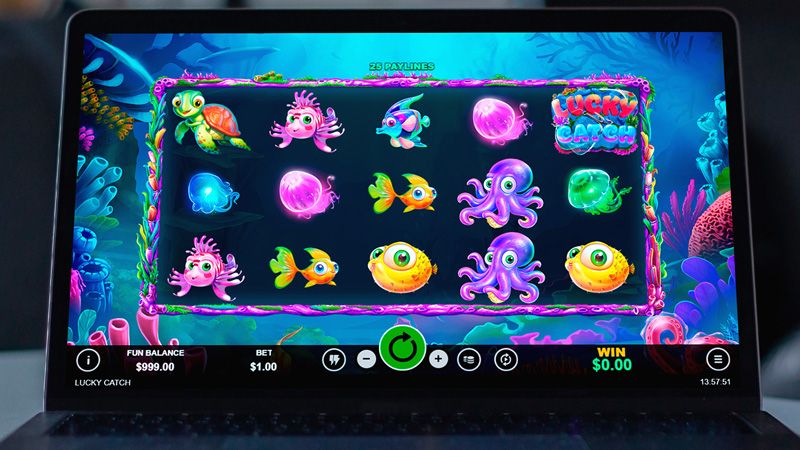 Lucky Catch online slot machine